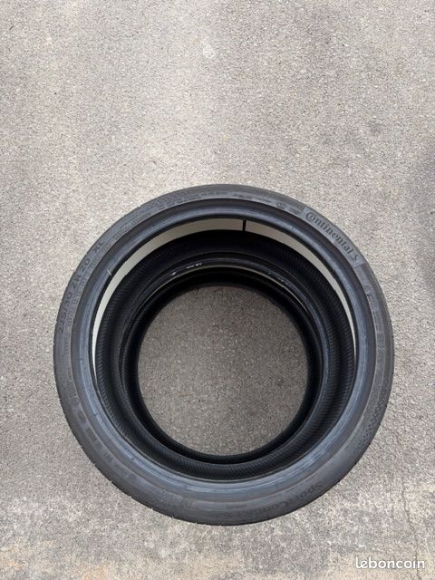 Pneus continental 275/30/R20