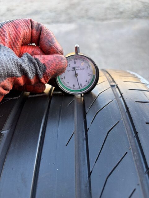 Continental 265/40/R21 – Image 2