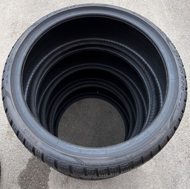 Pirelli 255/30/R20 – Image 3