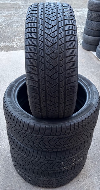 Pirelli 275/40/R22