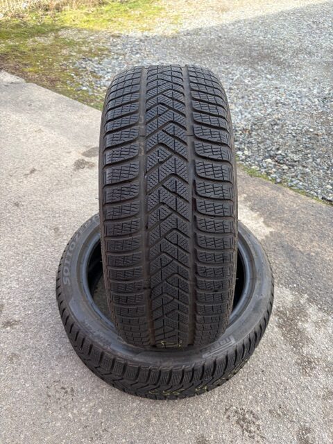 Pirelli 255/40/R20