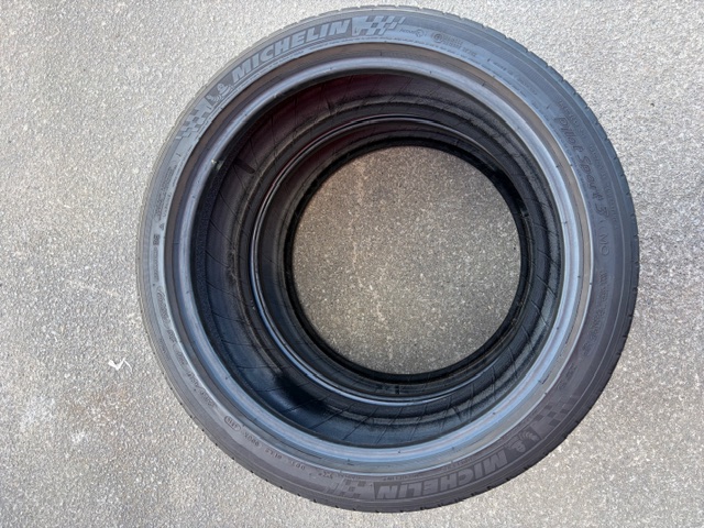 Michelin 255/40/R20 – Image 3