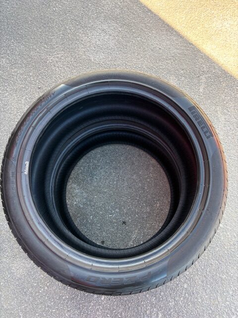 Pirelli 265/40/R21 – Image 3