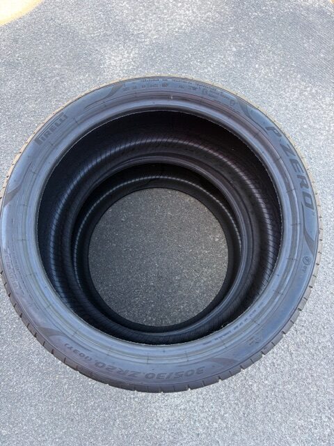 Pirelli 305/30/R20 – Image 3