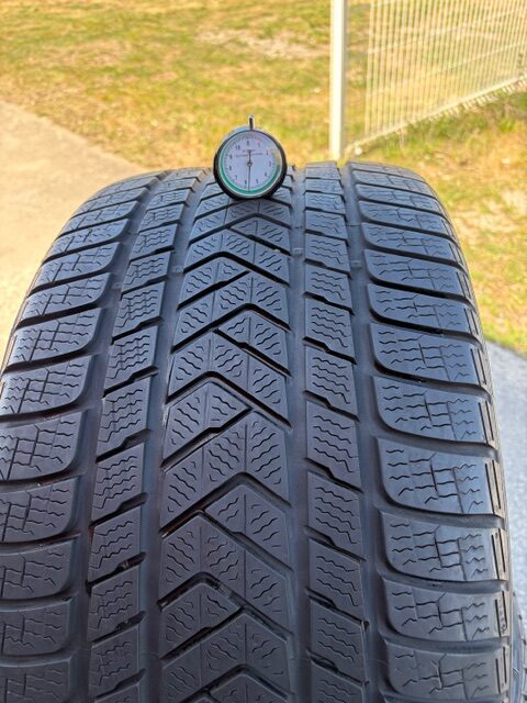 Pirelli 305/30/R20 – Image 2