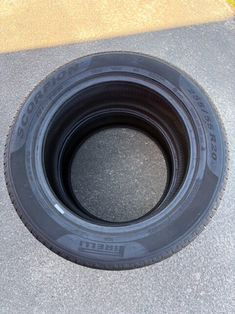 Pirelli 255/55/R20 – Image 3