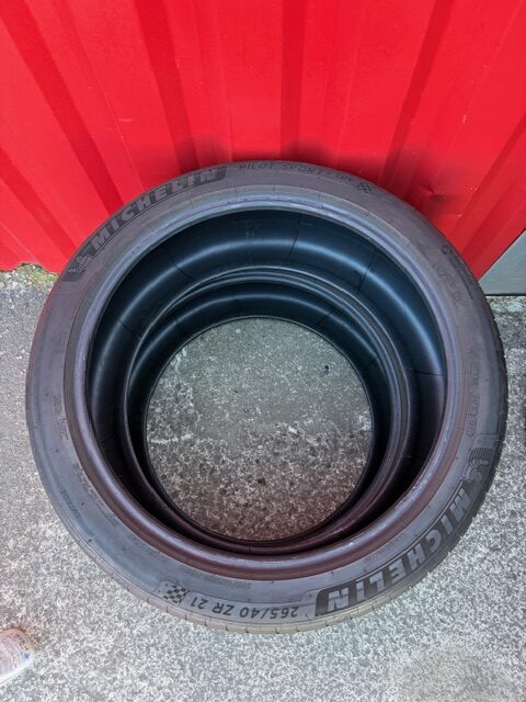 Michelin 265/40/R21 – Image 3
