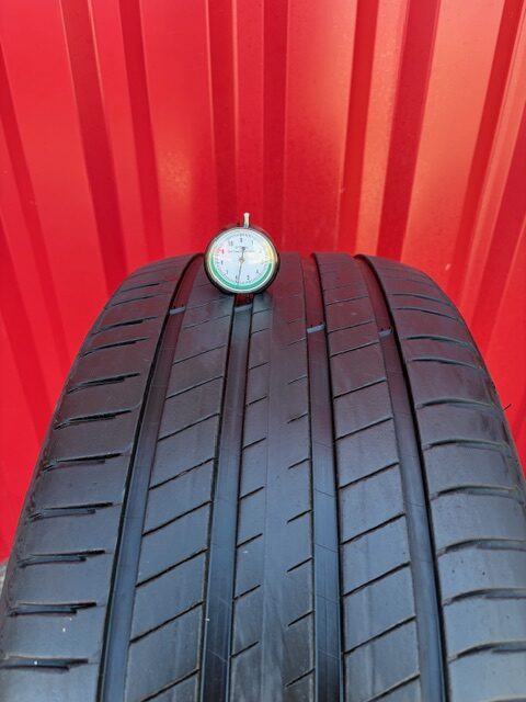 Michelin 275/45/R21 – Image 2