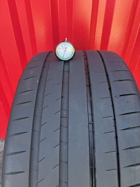 Michelin 295/35/R21 – Image 2