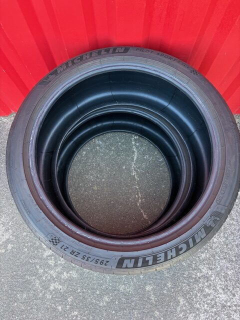 Michelin 295/35/R21 – Image 3