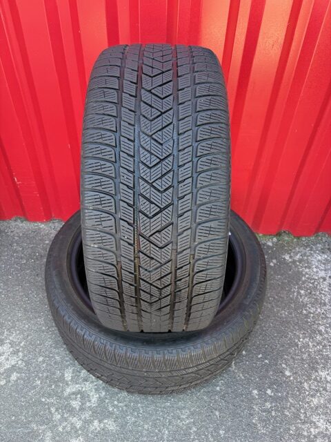 Pirelli 275/40/R21