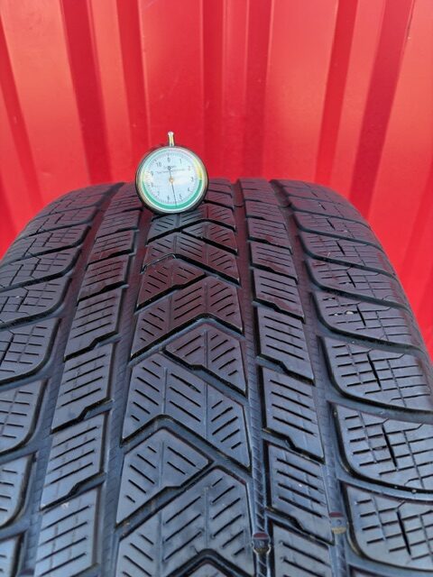 Pirelli 295/40/R20 – Image 2
