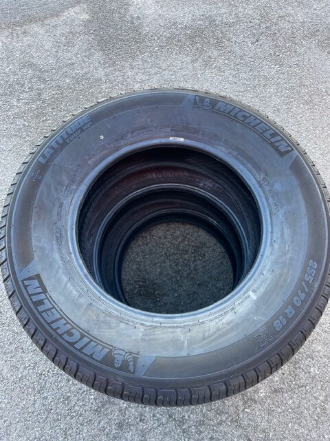 Michelin 255/70/R18 – Image 3
