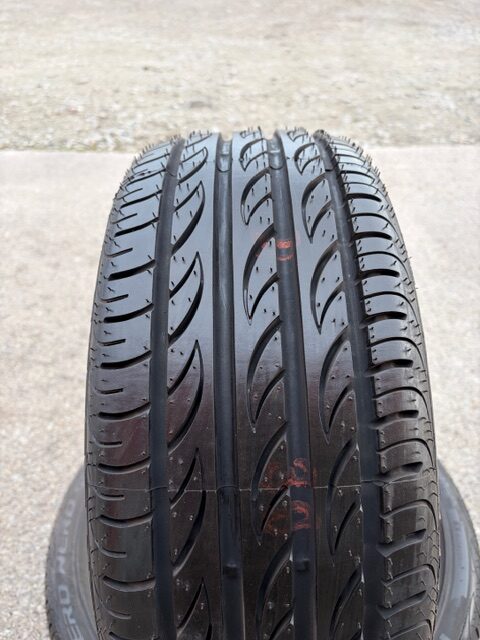 Pirelli 195/40/R16 – Image 2