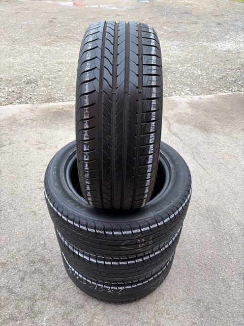 Goodyear 235/55/R18