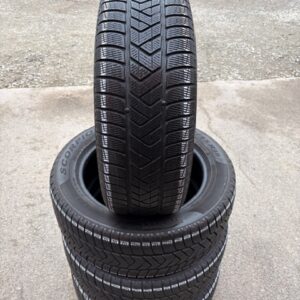 Pirelli 235/55/R18