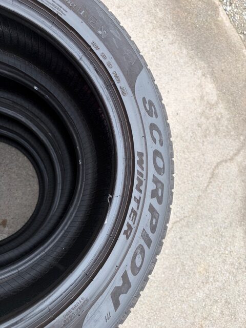 Pirelli 235/55/R18 – Image 2