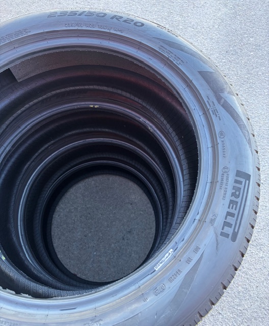 Pirelli 235/50/R20 – Image 4