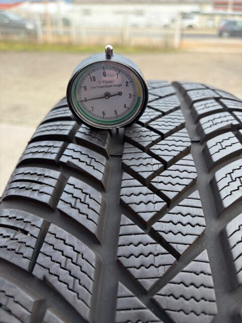 Vredestein 225/60/R17 – Image 2