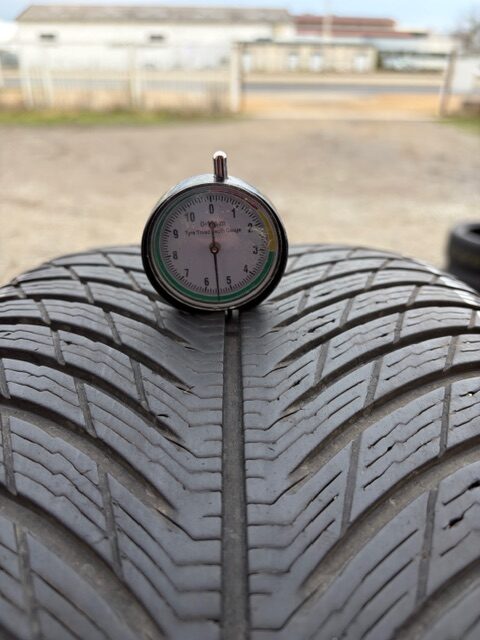 Michelin 255/45/R20 – Image 2
