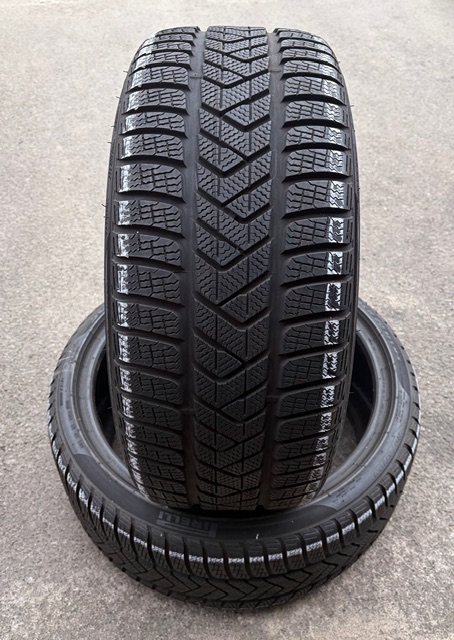 Pirelli 255/35/R20