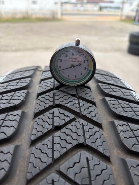 Pirelli 225/40/R18 – Image 2