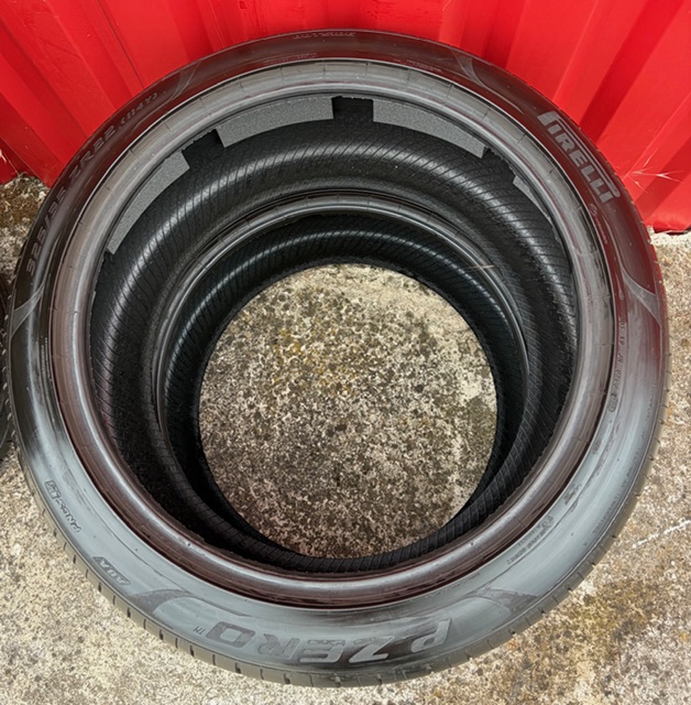 PIRELLI 325/35/R22 – Image 3