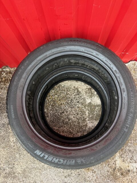 MICHELIN 275/45/R20 – Image 2