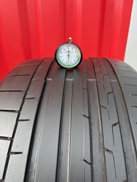 CONTINENTAL 285/40/R21 – Image 2