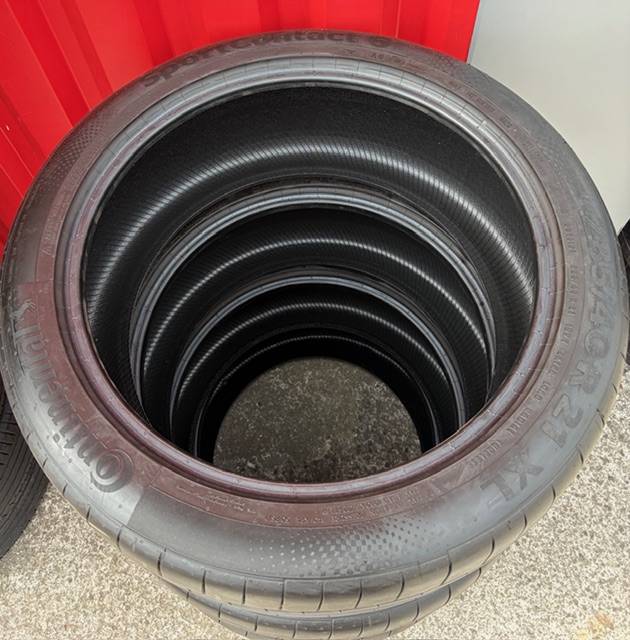 CONTINENTAL 285/40/R21 – Image 4