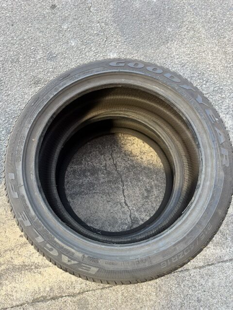 GOODYEAR 215/40/R16 – Image 2