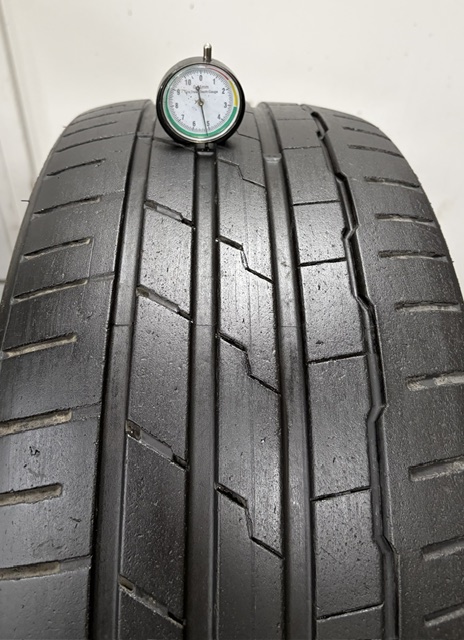 Hankook 235/40/R19 – Image 2