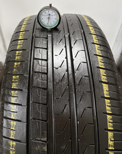 Pirelli 235/40/R19 – Image 2