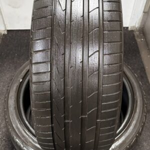 Hankook 235/40/R19